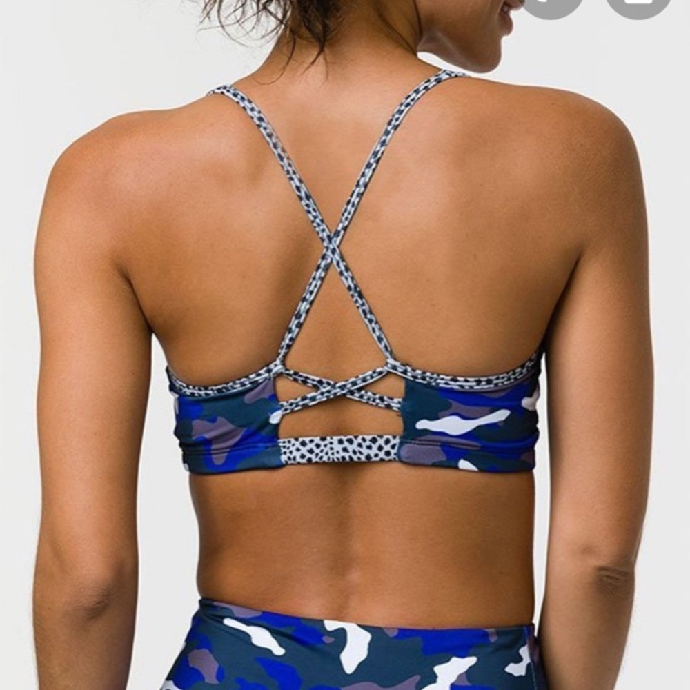NWT Onzie Bridge bra in Midnight Camo size SM
